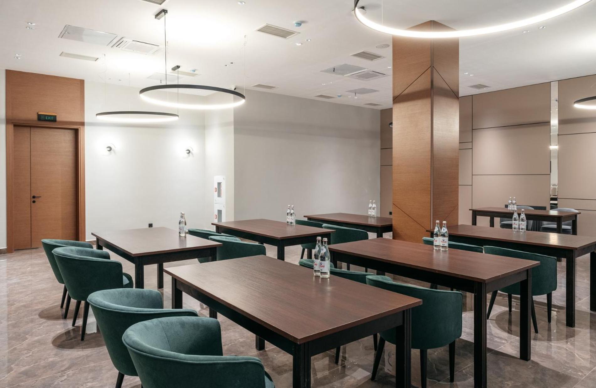 Raavah Otel 4*